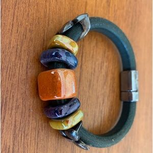 Leather/stone bracelet